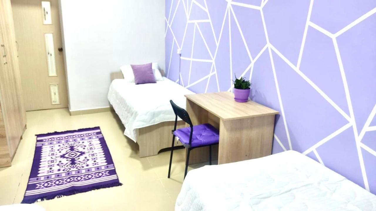 Like Home Hostel Na Timiryazeva アルマトイ エクステリア 写真